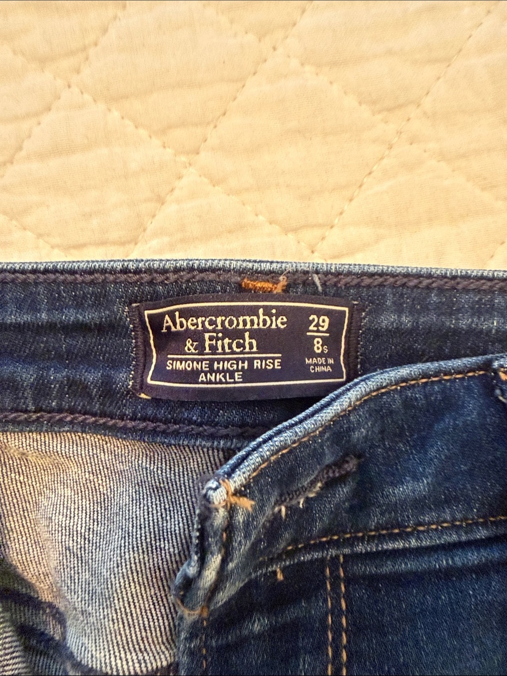 Abercrombie & Fitch Dark Blue Simone High-Rise Ankle Jeans - short